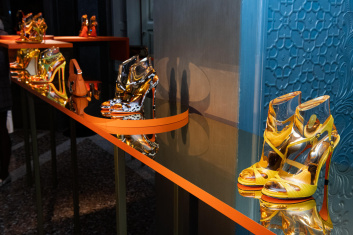 Fotoservizio/SS 2023/WOMEN/PRESENTAZIONE/SANTONI/DP2/3