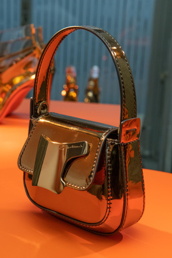Fotoservizio/SS 2023/WOMEN/PRESENTAZIONE/SANTONI/DP2/6