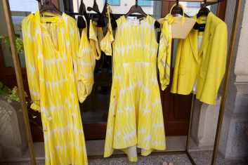 Fotoservizio/SS 2023/WOMEN/PRESENTAZIONE/KITON/DP2/14