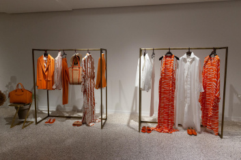 Fotoservizio/SS 2023/WOMEN/PRESENTAZIONE/KITON/DP2/8