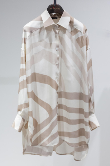 Fotoservizio/SS 2023/WOMEN/PRESENTAZIONE/KITON/DP2/63
