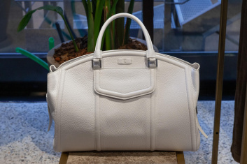 Fotoservizio/SS 2023/WOMEN/PRESENTAZIONE/KITON/DP2/74
