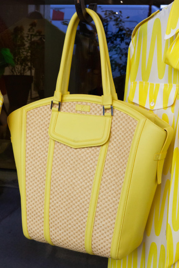Fotoservizio/SS 2023/WOMEN/PRESENTAZIONE/KITON/DP2/84