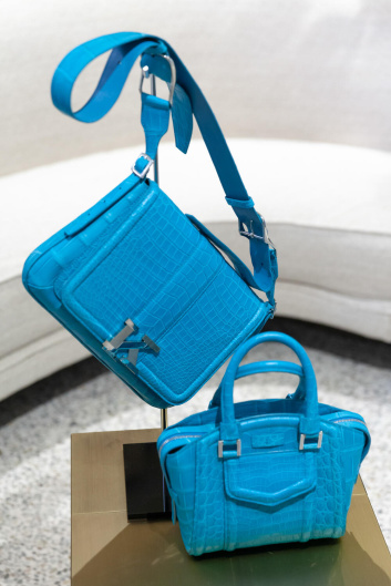 Fotoservizio/SS 2023/WOMEN/PRESENTAZIONE/KITON/DP2/78