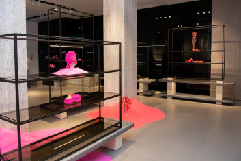 Fotoservizio/SS 2023/WOMEN/PRESENTAZIONE/AGL/DP2/1