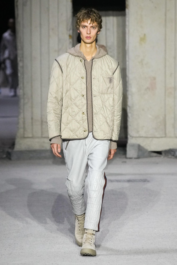Fotoservizio/SS 2023/WOMEN/SFILATA/TOD'S/DP2/1