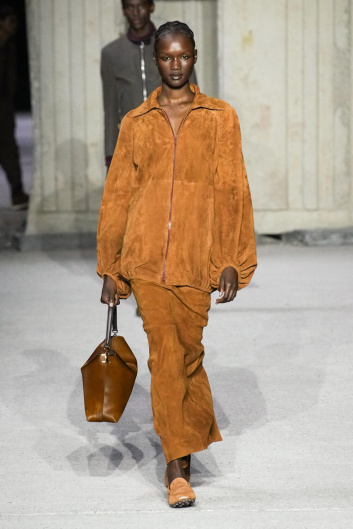 Fotoservizio/SS 2023/WOMEN/SFILATA/TOD'S/DP2/3