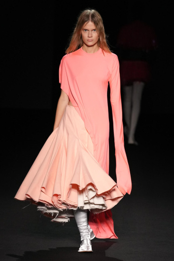 Fotoservizio/SS 2023/WOMEN/SFILATA/SPORTMAX/DP2/2
