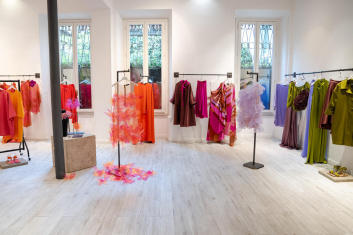 Fotoservizio/SS 2023/WOMEN/PRESENTAZIONE/GIANLUCA CAPANNOLO/DP2/2