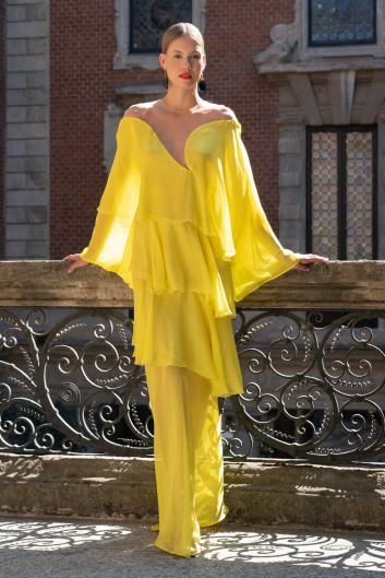 Fotoservizio/SS 2023/WOMEN/PRESENTAZIONE/RAQUEL DINIZ/DP2/8