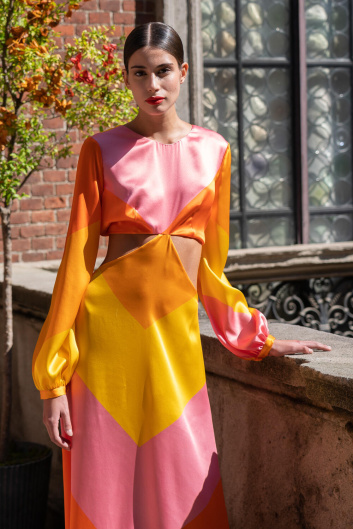 Fotoservizio/SS 2023/WOMEN/PRESENTAZIONE/RAQUEL DINIZ/DP2/36