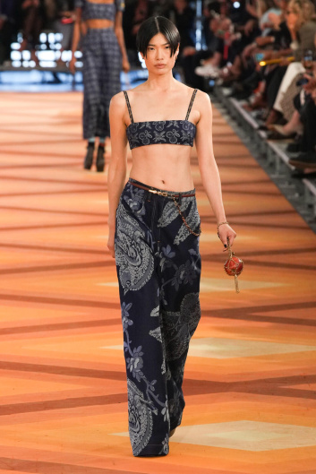 Fotoservizio/SS 2023/WOMEN/SFILATA/ETRO/DP2/0
