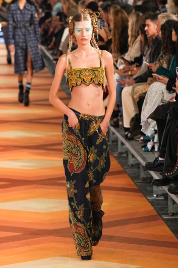 Fotoservizio/SS 2023/WOMEN/SFILATA/ETRO/DP2/4