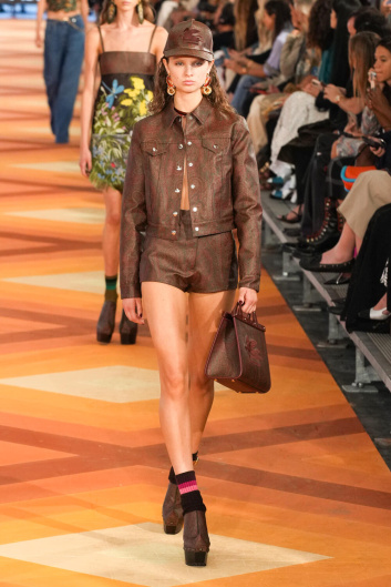 Fotoservizio/SS 2023/WOMEN/SFILATA/ETRO/DP2/2