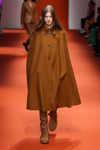 Fotoservizio/FW 22-23/WOMEN/SFILATA/TOD'S/DP2/6