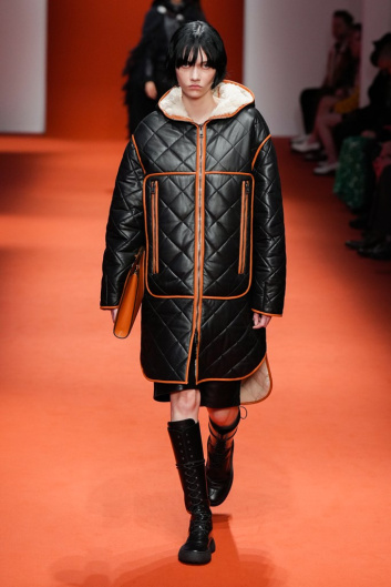 Fotoservizio/FW 22-23/WOMEN/SFILATA/TOD'S/DP2/0