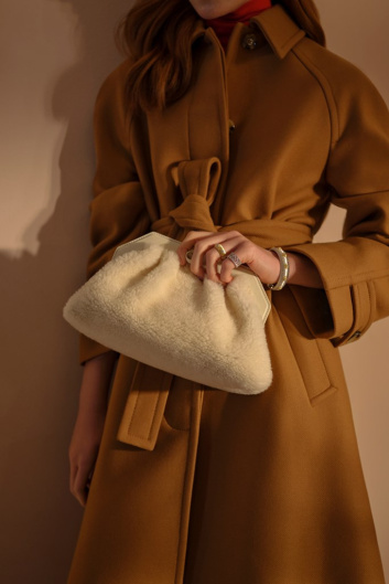 Fotoservizio/FW 22-23/WOMEN/PRESENTAZIONE/SERAPIAN/DP2/0