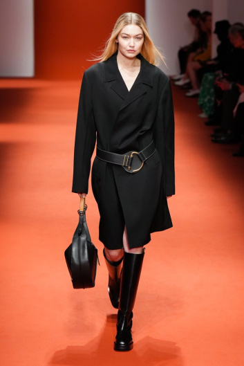 Fotoservizio/FW 22-23/WOMEN/SFILATA/TOD'S/DP2/12