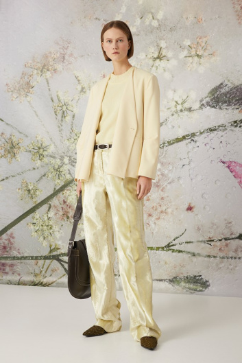 Fotoservizio/FW 22-23/WOMEN/PRESENTAZIONE/BEATRICE .B/DP2/2