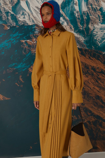 Fotoservizio/FW 22-23/WOMEN/PRESENTAZIONE/BEATRICE .B/DP2/31