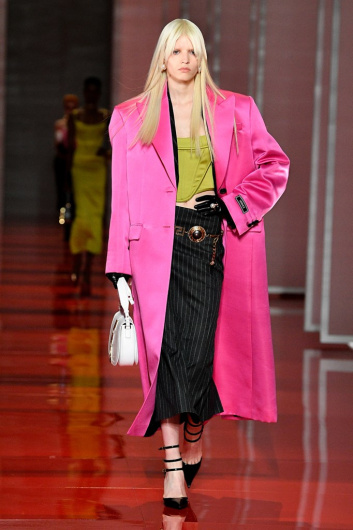Fotoservizio/FW 22-23/WOMEN/SFILATA/VERSACE/DP2/7
