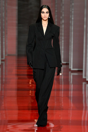 Fotoservizio/FW 22-23/WOMEN/SFILATA/VERSACE/DP2/0