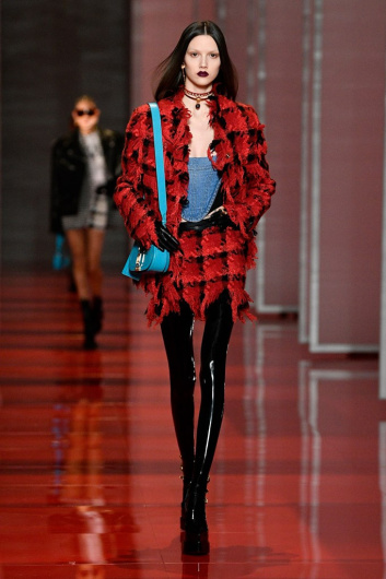 Fotoservizio/FW 22-23/WOMEN/SFILATA/VERSACE/DP2/18