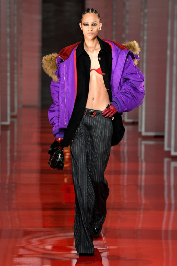 Fotoservizio/FW 22-23/WOMEN/SFILATA/VERSACE/DP2/11