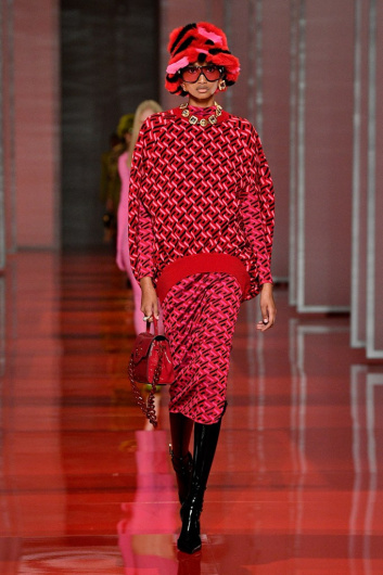 Fotoservizio/FW 22-23/WOMEN/SFILATA/VERSACE/DP2/6
