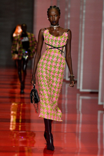 Fotoservizio/FW 22-23/WOMEN/SFILATA/VERSACE/DP2/13