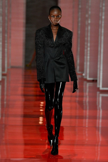 Fotoservizio/FW 22-23/WOMEN/SFILATA/VERSACE/DP2/20