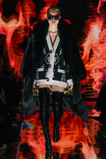 Fotoservizio/FW 22-23/WOMEN/SFILATA/PHILIPP PLEIN/DP2/0