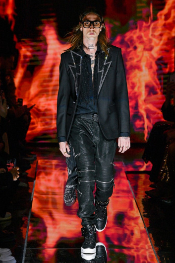Fotoservizio/FW 22-23/WOMEN/SFILATA/PHILIPP PLEIN/DP2/3