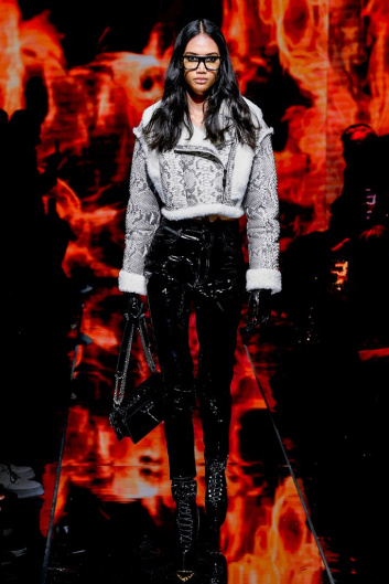 Fotoservizio/FW 22-23/WOMEN/SFILATA/PHILIPP PLEIN/DP2/7