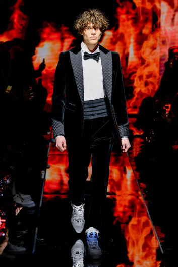 Fotoservizio/FW 22-23/WOMEN/SFILATA/PHILIPP PLEIN/DP2/1