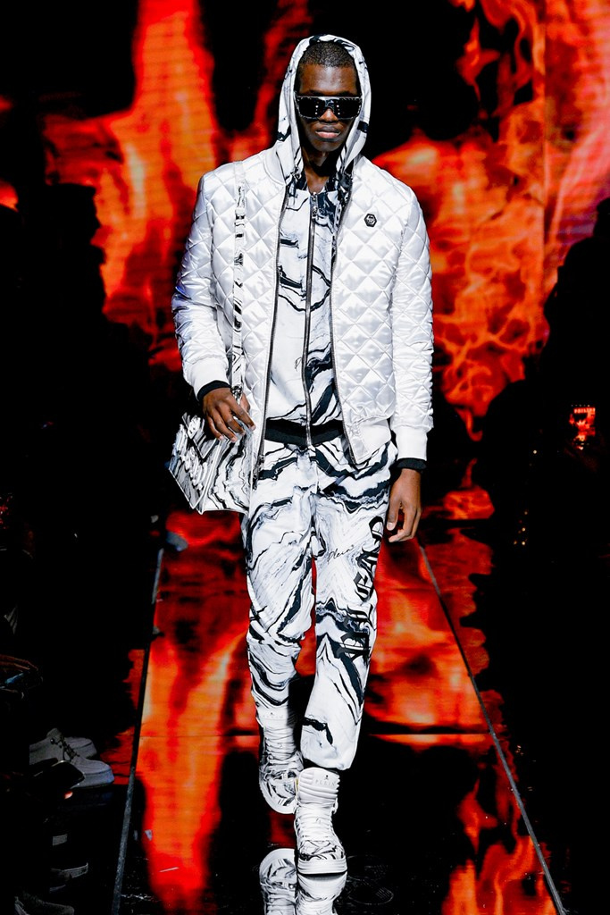 Fotoservizio/FW 22-23/WOMEN/SFILATA/PHILIPP PLEIN/DP2/11