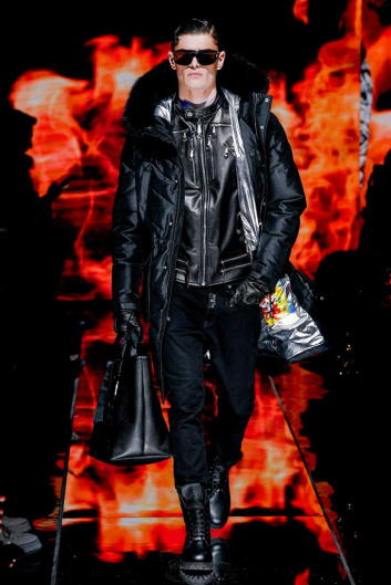 Fotoservizio/FW 22-23/WOMEN/SFILATA/PHILIPP PLEIN/DP2/14