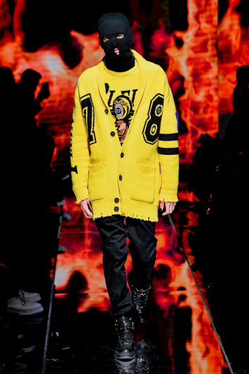 Fotoservizio/FW 22-23/WOMEN/SFILATA/PHILIPP PLEIN/DP2/0
