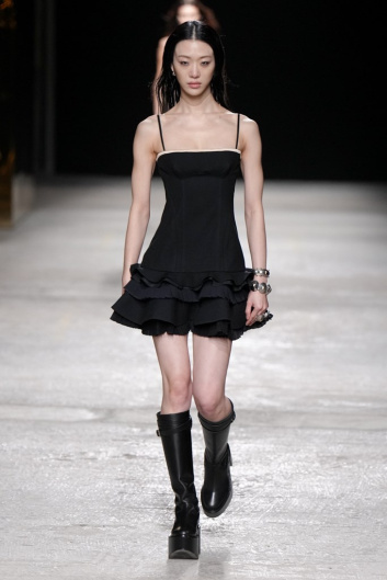 Fotoservizio/FW 22-23/WOMEN/SFILATA/PORTS 1961/DP2/2