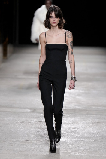 Fotoservizio/FW 22-23/WOMEN/SFILATA/PORTS 1961/DP2/5