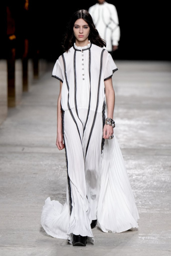 Fotoservizio/FW 22-23/WOMEN/SFILATA/PORTS 1961/DP2/0