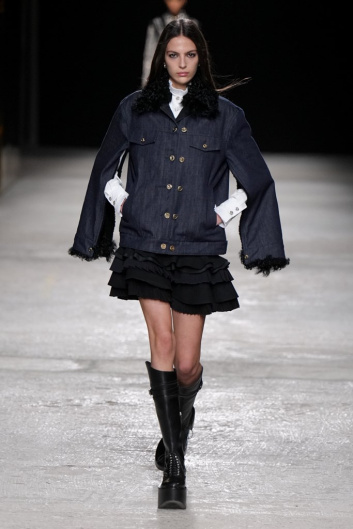 Fotoservizio/FW 22-23/WOMEN/SFILATA/PORTS 1961/DP2/2