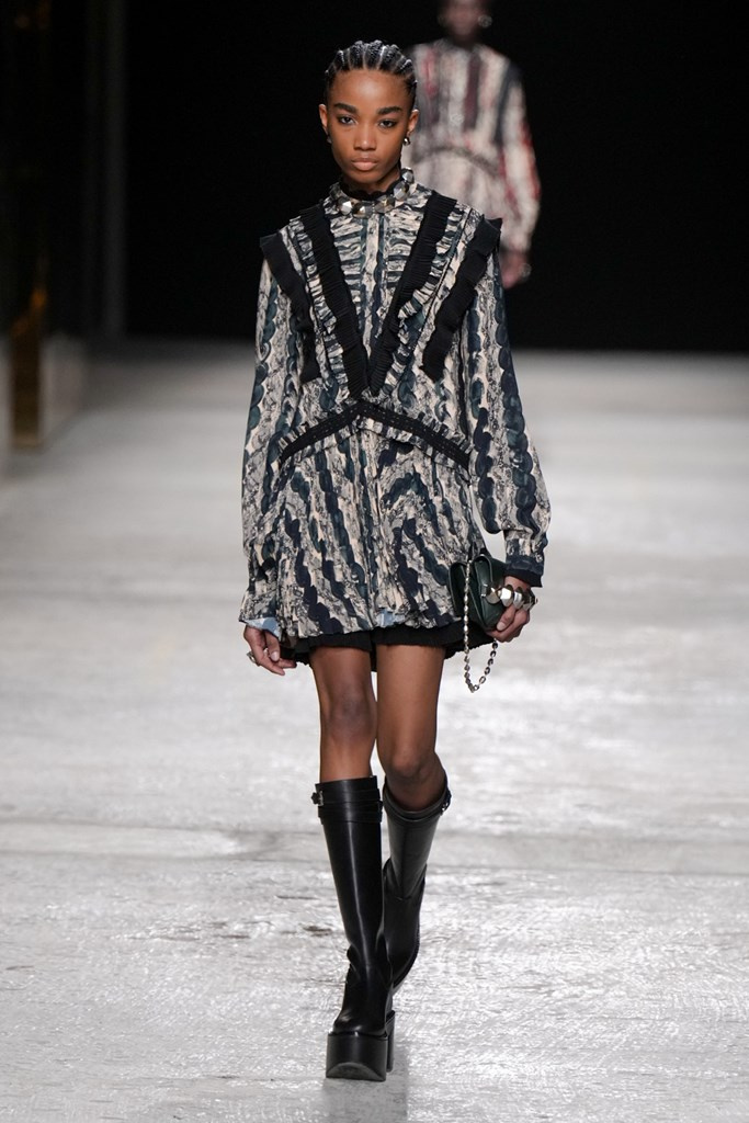 Fotoservizio/FW 22-23/WOMEN/SFILATA/PORTS 1961/DP2/3