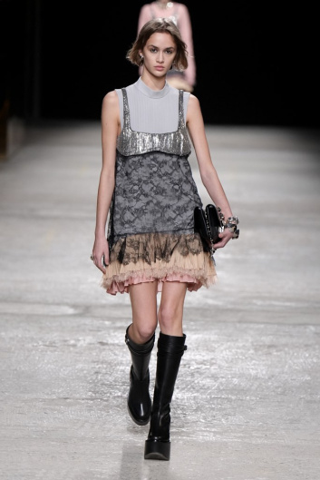 Fotoservizio/FW 22-23/WOMEN/SFILATA/PORTS 1961/DP2/21