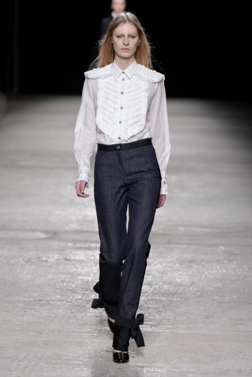 Fotoservizio/FW 22-23/WOMEN/SFILATA/PORTS 1961/DP2/27
