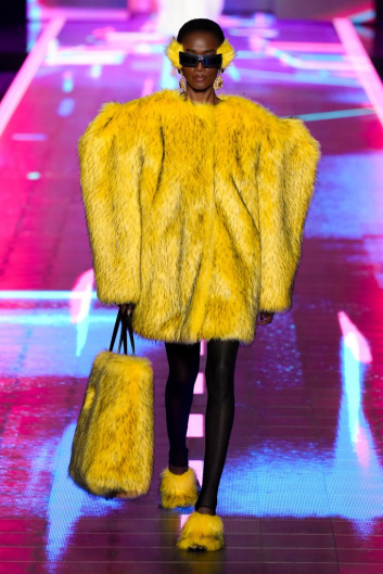 Fotoservizio/FW 22-23/WOMEN/SFILATA/DOLCE & GABBANA/DP2/5