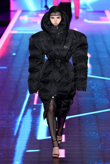 Fotoservizio/FW 22-23/WOMEN/SFILATA/DOLCE & GABBANA/DP2/0