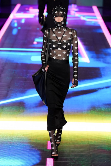 Fotoservizio/FW 22-23/WOMEN/SFILATA/DOLCE & GABBANA/DP2/0