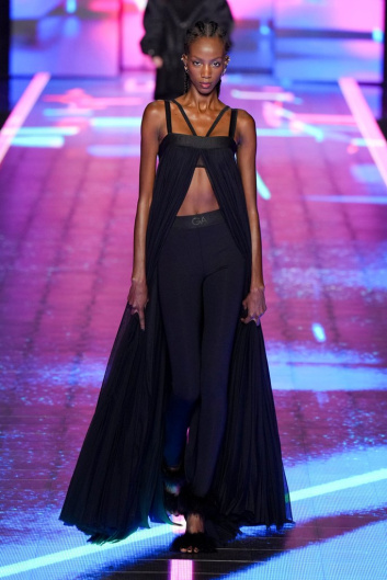 Fotoservizio/FW 22-23/WOMEN/SFILATA/DOLCE & GABBANA/DP2/7