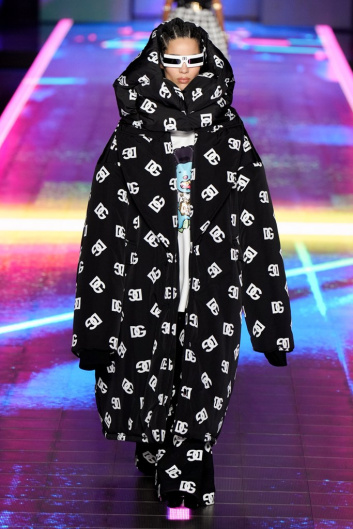 Fotoservizio/FW 22-23/WOMEN/SFILATA/DOLCE & GABBANA/DP2/19
